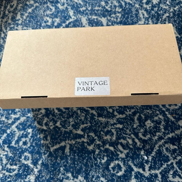 Never worn brown leather ballet flat - Picture 3 of 3